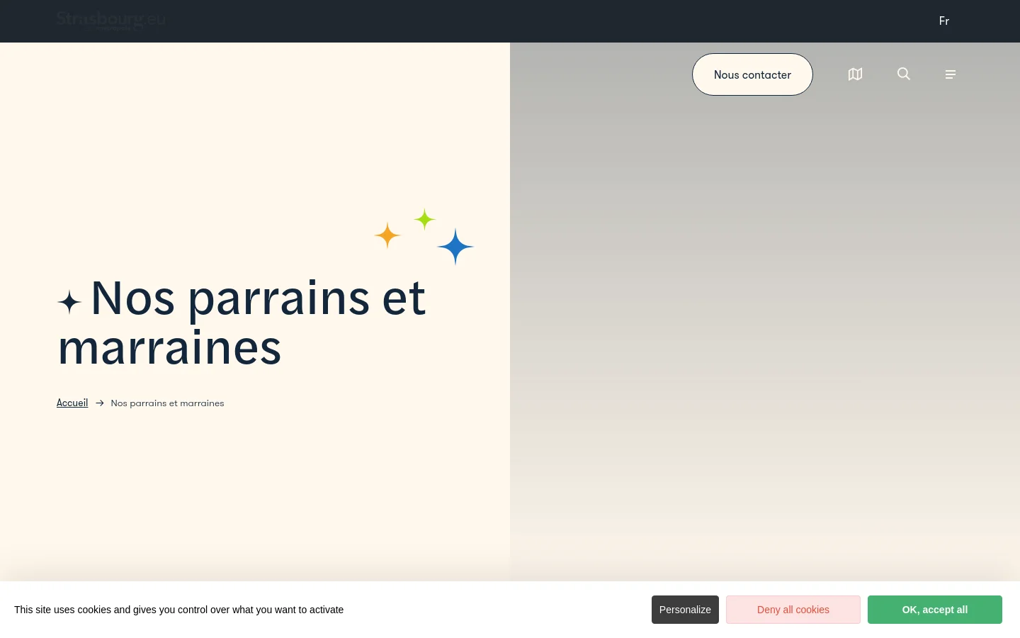The desktop page features a split-screen hero section with a cream-colored left side containing the title 'Nos parrains et marraines' and colorful star icons, and a light gray right side. A top navigation bar includes the Strasbourg logo, a 'Nous contacter' button, and icons for a map, search, and menu. The background is minimalist with a clean, professional layout.