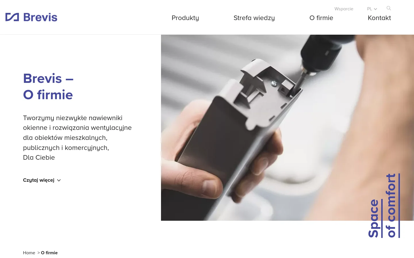 The desktop version features a split-screen hero section with a white left side containing the headline 'Brevis – O firmie', a descriptive paragraph, and a 'Czytaj więcej' call to action. The right side shows a large, high-quality photograph of a person using a tool to assemble a metallic component. A clean white navigation bar sits at the top with the Brevis logo on the left and menu links on the right.
