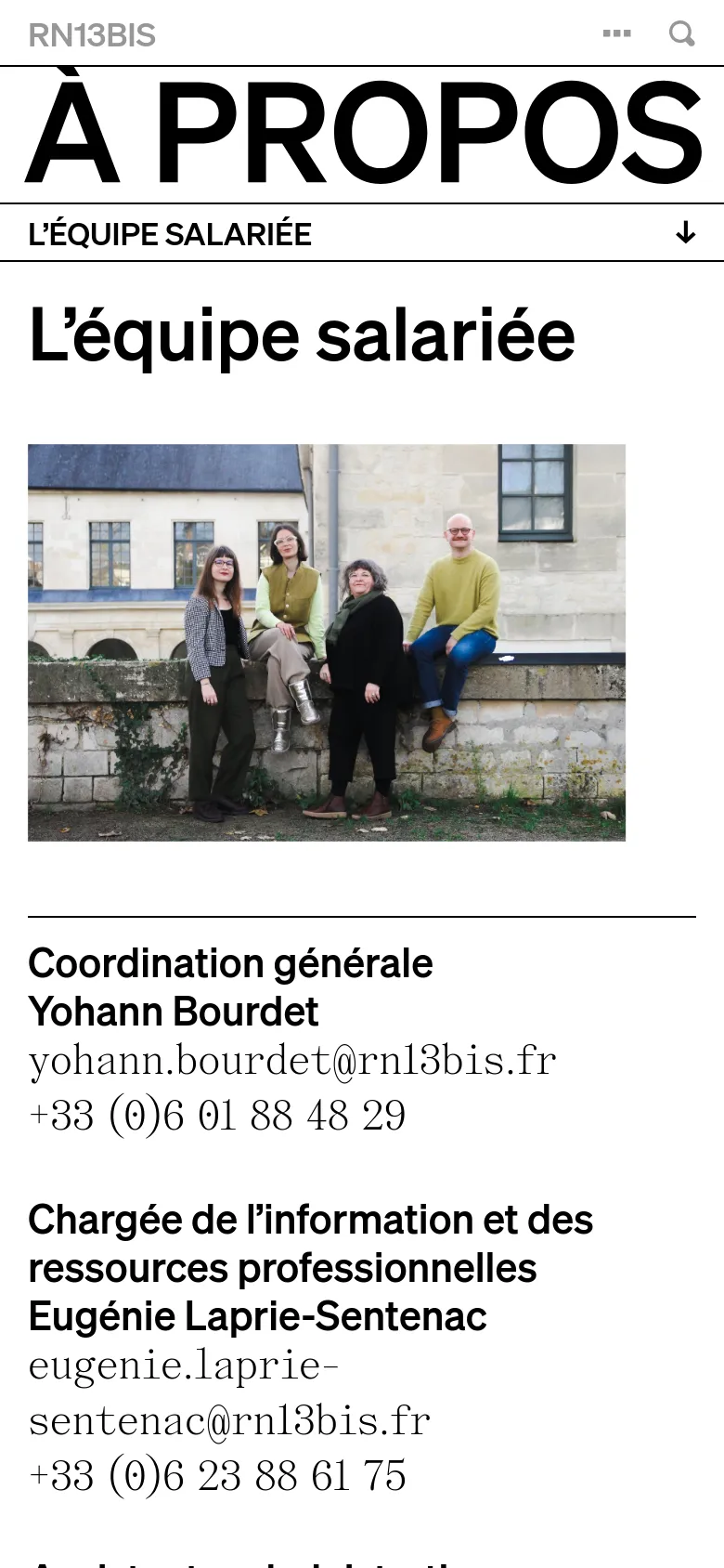 The mobile version uses a simplified layout with a condensed header and a hamburger menu icon. The large 'À PROPOS' text is stacked, and the team photo and contact details are arranged in a single vertical column for easier scrolling.