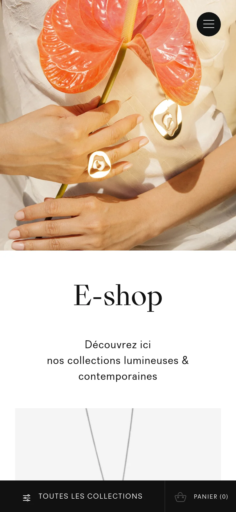 The mobile version presents a vertically stacked layout starting with the large floral hero image at the top. Below the image, the 'E-shop' title and description are centered on a white background. A dark bottom navigation bar contains a 'TOUTES LES COLLECTIONS' filter button and a 'PANIER (0)' shopping bag icon.