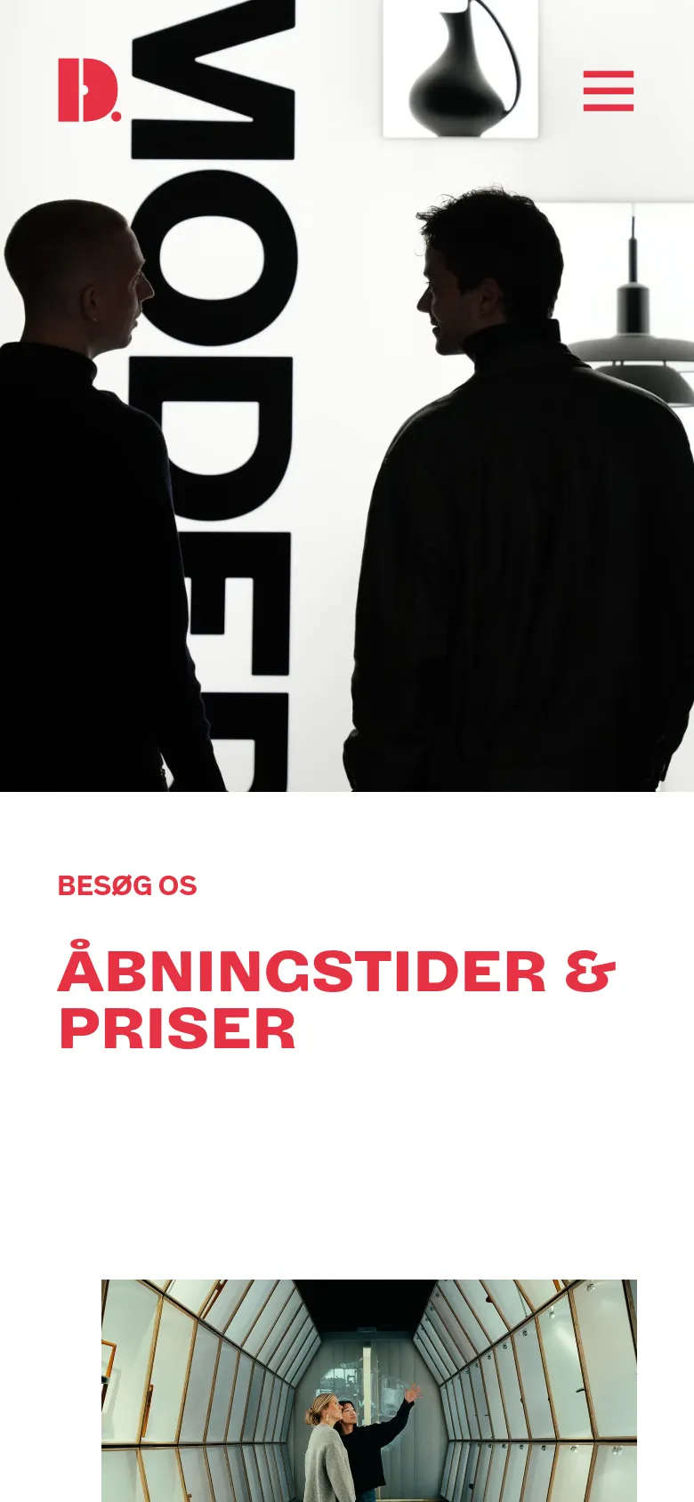 The mobile version uses a stacked layout where the large graphic hero image appears at the top, followed by the red headline 'ÅBNINGSTIDER & PRISER'. The navigation is condensed into a red hamburger menu icon in the top right corner, and the content flows vertically for easier scrolling.