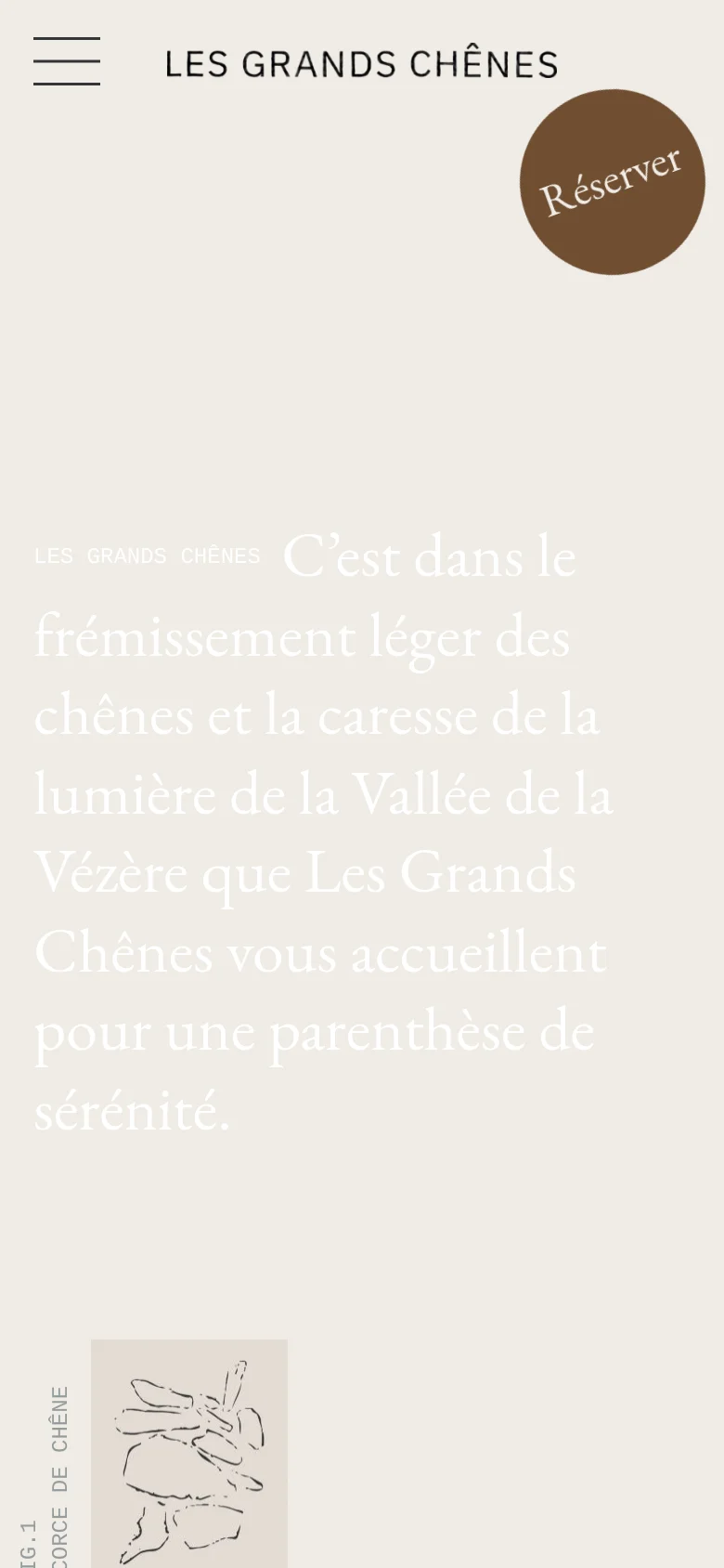 The mobile version simplifies the layout into a single-column view with a hamburger menu icon in the top left. The large 'Réserver' button remains a prominent circular element on the right, and the text is stacked vertically for readability. The overall aesthetic maintains the cream and dark brown color palette and minimalist nature-inspired theme.