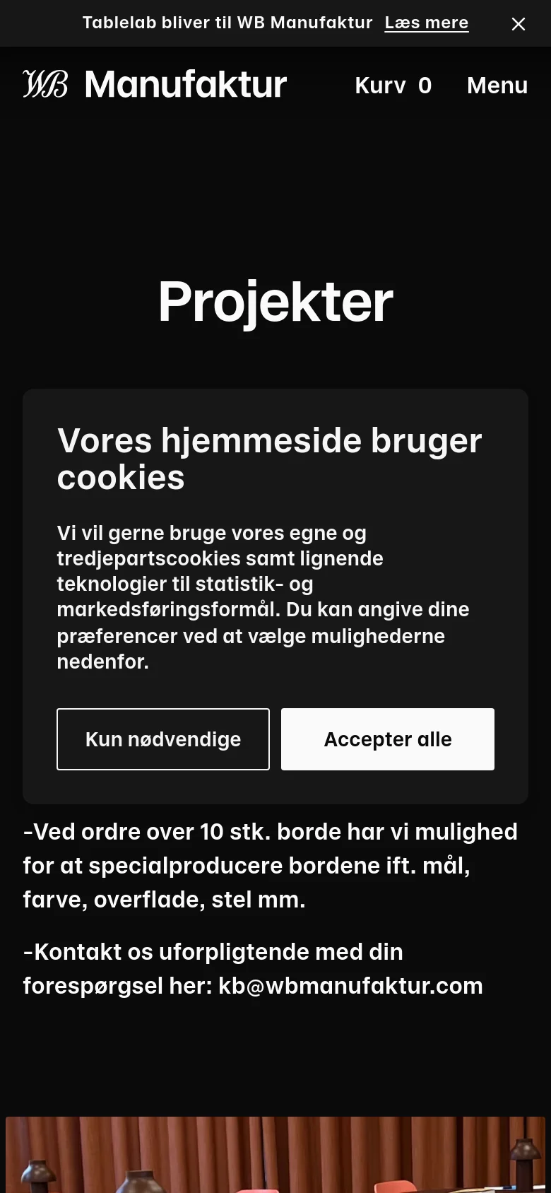 The mobile version presents a vertically stacked layout with the 'Projekter' headline and service text at the top. The cookie consent banner occupies a large portion of the screen, and the lifestyle imagery is scaled to fit the narrow width. The navigation is condensed into a 'Menu' button in the top right corner.