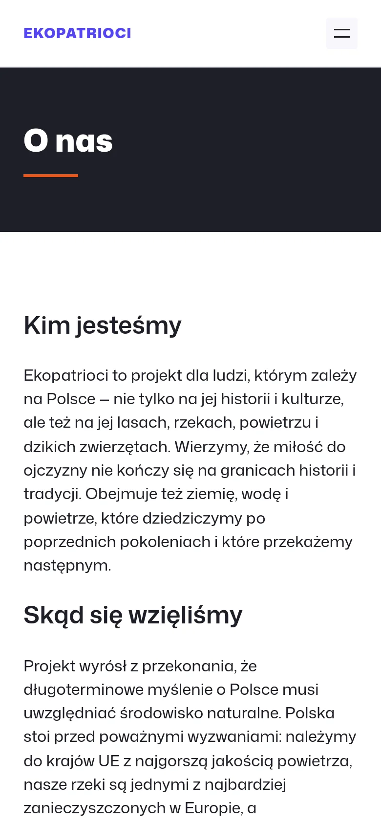 The mobile version simplifies the layout, replacing the horizontal navigation menu with a hamburger menu icon next to the blue 'EKOPATRIOCI' logo. The dark hero section remains prominent with the 'O nas' headline, while the text content below is stacked vertically in a single column for easier scrolling on narrow screens.