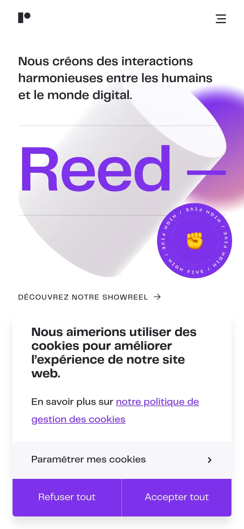 The mobile version uses a simplified vertical layout with a hamburger menu icon at the top right. The hero section displays the same large purple 'Reed' text and headline, but the abstract 3D graphic is cropped to fit the narrower screen. A large cookie consent overlay covers the bottom half of the screen with purple buttons for 'Refuser tout' and 'Accepter tout'.