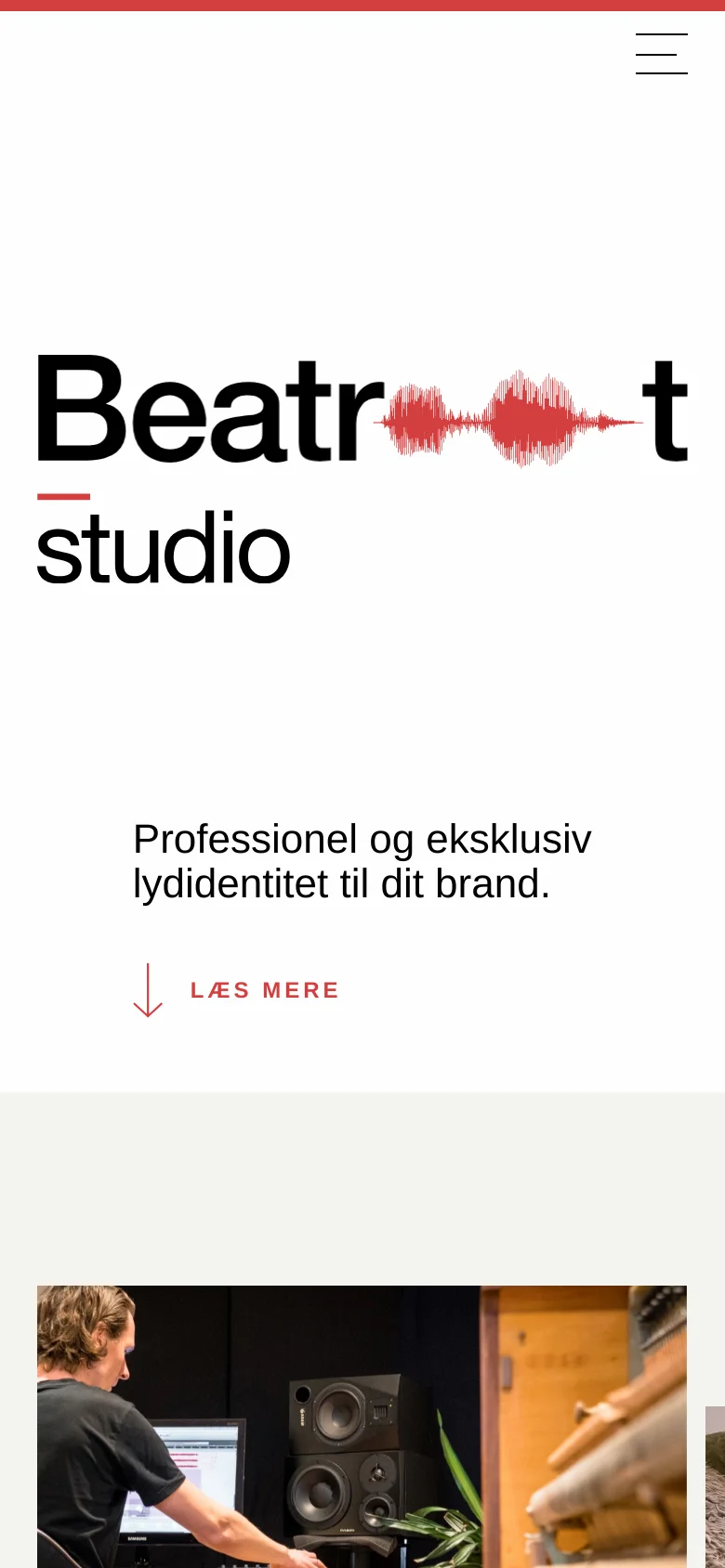 The mobile version maintains the minimalist aesthetic with the large 'Beatroot studio' logo and red soundwave, but the navigation is condensed into a hamburger menu icon at the top right. The layout is vertically stacked, centering the headline and the red 'LÆS MERE' call to action below the main branding.