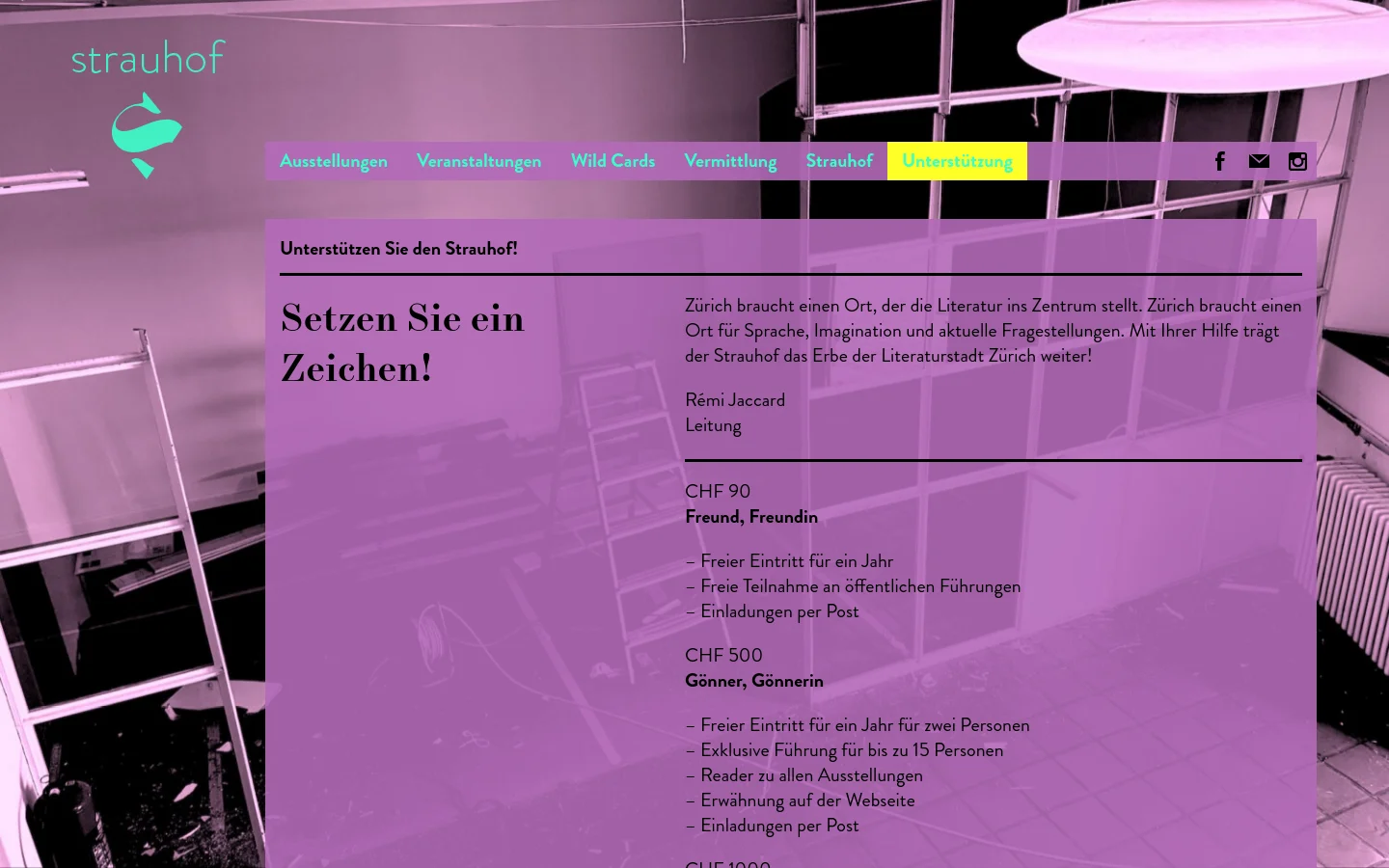 The desktop page features a purple-tinted background image of an interior space with a white logo and navigation menu at the top. The main content area is a semi-transparent purple overlay containing the headline 'Setzen Sie ein Zeichen!' and details about different donation tiers like 'Freund, Freundin' and 'Gönner, Gönnerin'.