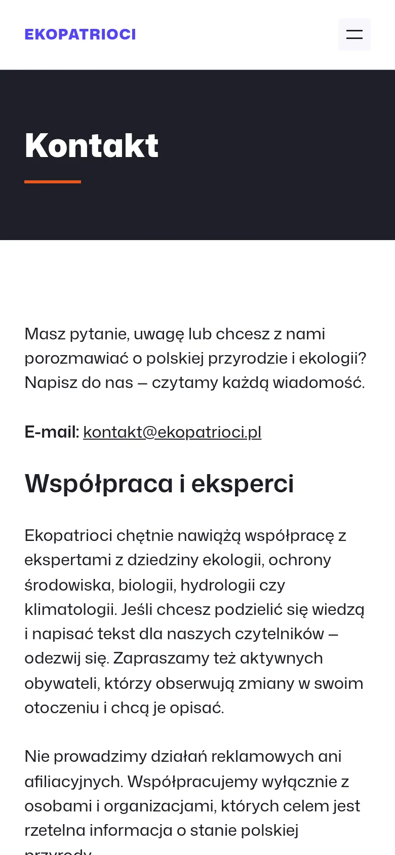 The mobile version simplifies the layout, replacing the top navigation menu with a hamburger icon next to the Ekopatrioci logo. The dark hero section with the 'Kontakt' headline remains prominent, followed by vertically stacked text sections describing how to reach the editorial team and how to collaborate.