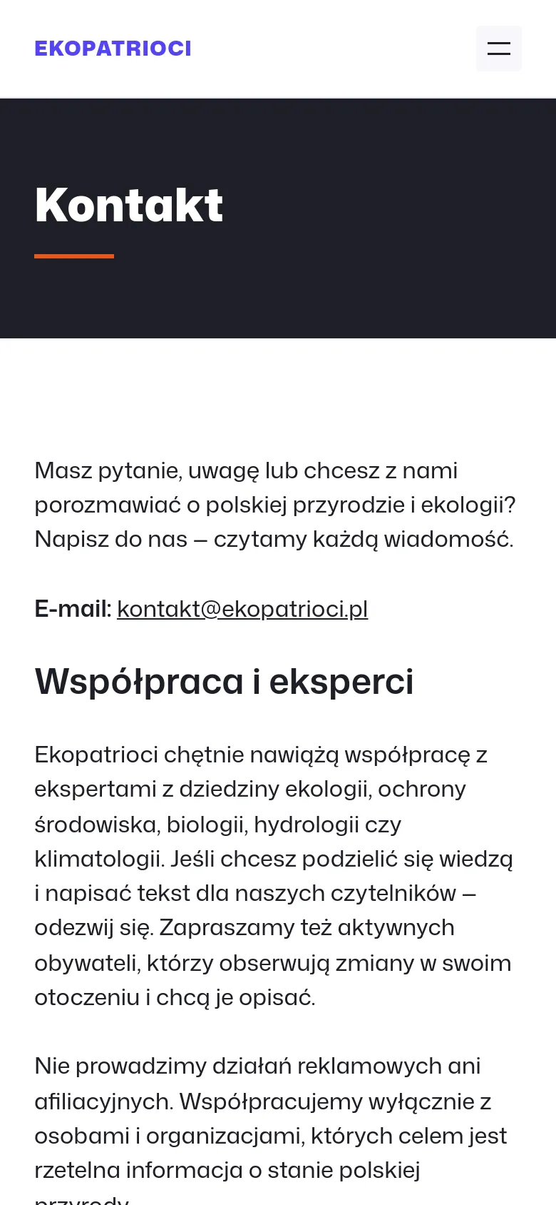 The mobile version simplifies the layout, replacing the top navigation menu with a hamburger icon next to the Ekopatrioci logo. The dark hero section with the 'Kontakt' headline remains prominent, followed by vertically stacked text sections describing how to reach the editorial team and how to collaborate.