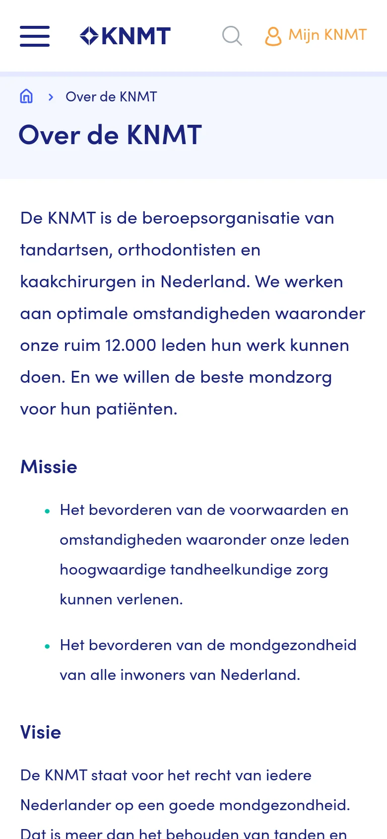 The mobile version presents a simplified, single-column vertical layout optimized for small screens. The header is condensed with a hamburger menu icon, the KNMT logo, a search icon, and a 'Mijn KNMT' login link. The main content follows a linear flow with large, readable typography and no sidebar.