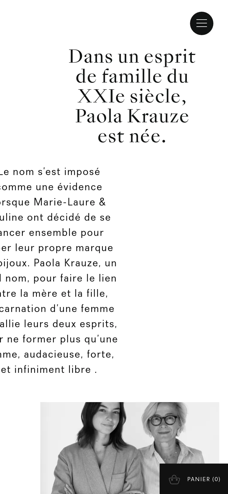 The mobile version uses a single-column vertical layout, beginning with the large brand headline in serif text. The black and white portrait of the two women is positioned below the introductory text, and a dark floating 'PANIER (0)' button appears at the bottom right.