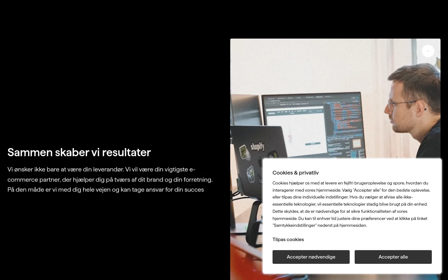 Grafikr Services desktop website screenshot