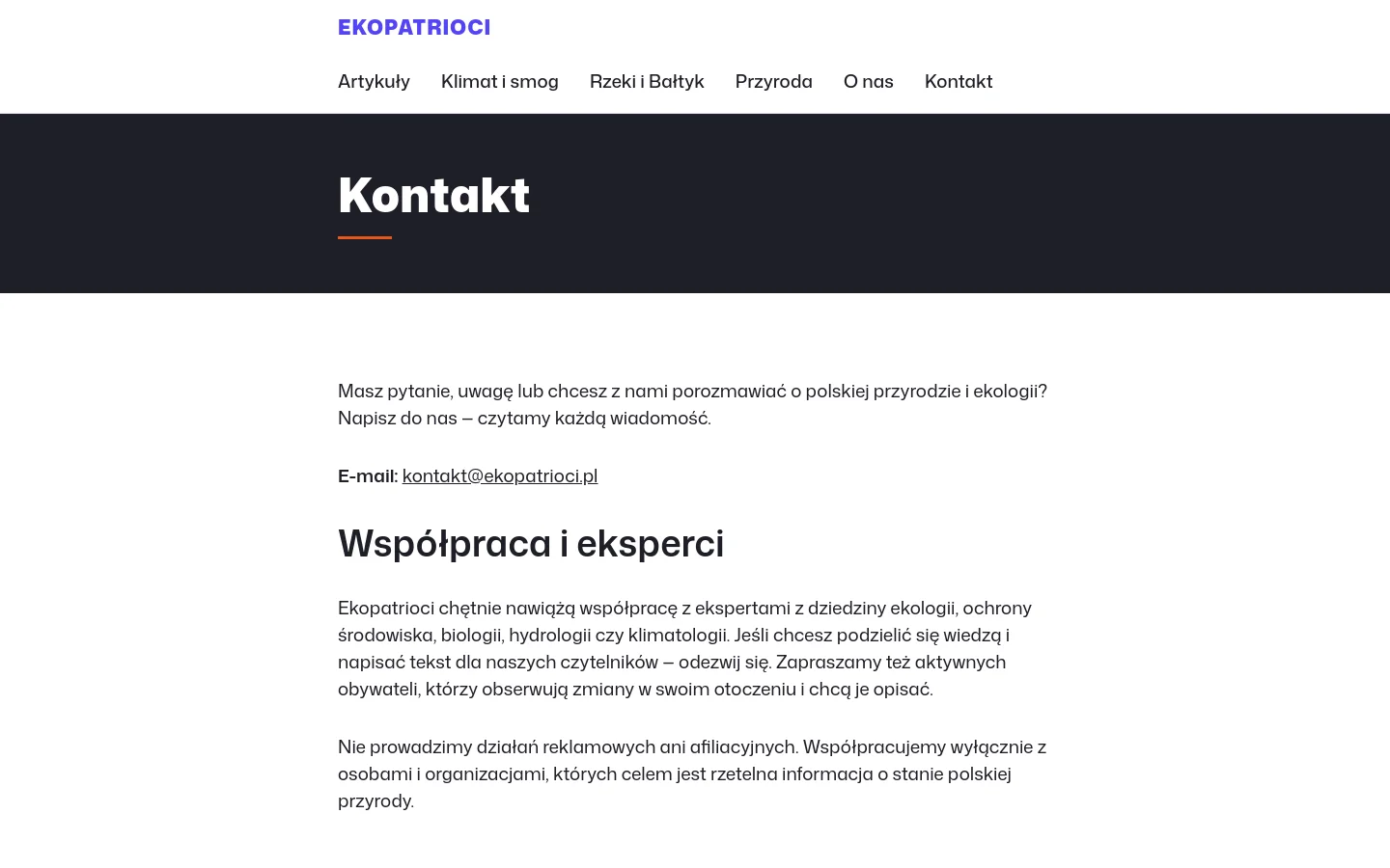 The desktop contact page features a clean, minimalist layout with a white background and a dark navy hero section containing the large white headline 'Kontakt'. A horizontal navigation menu at the top includes links for Articles, Climate and Smog, Rivers and Baltic, Nature, About Us, and Contact. Below the hero, text provides contact information and details about collaboration opportunities with experts.