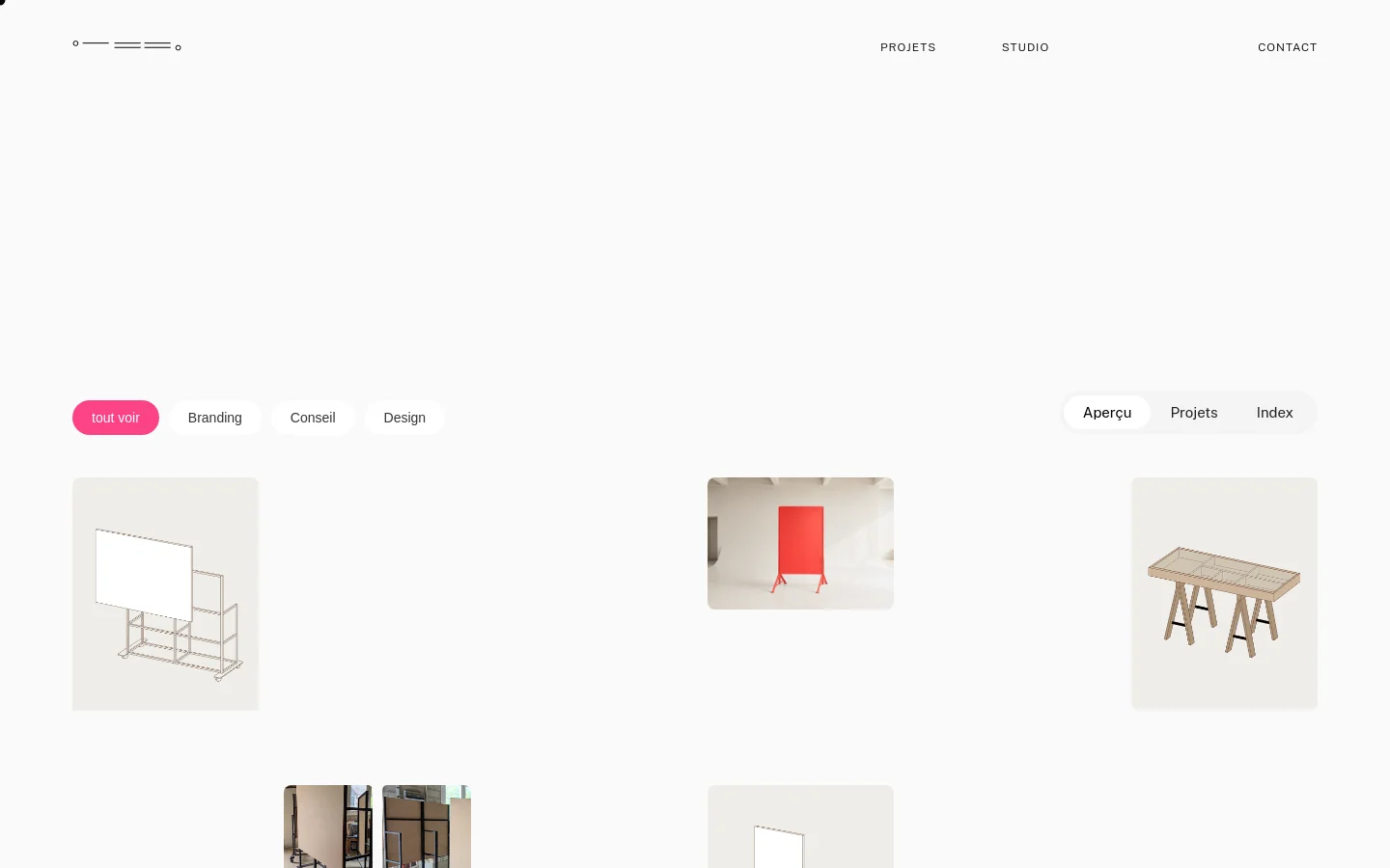 The desktop version of the Studio Jigé projects page features a minimalist white layout with a clean navigation menu at the top right. A filter bar allows users to sort projects by 'tout voir', 'Branding', 'Conseil', or 'Design', followed by a grid of large, high-quality project preview images including 3D renders and sketches.