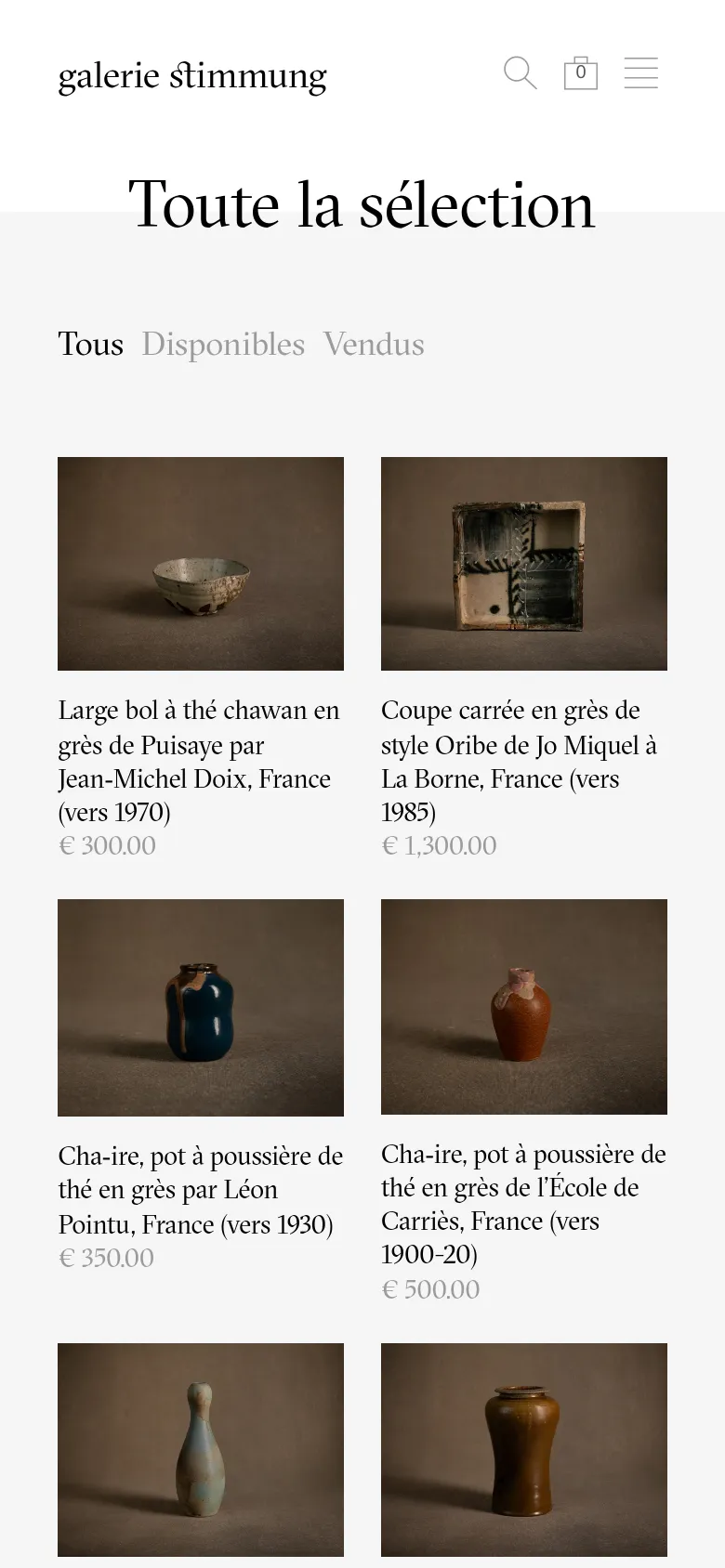 The mobile version simplifies the layout, replacing the desktop header menu with a hamburger icon next to the search and shopping bag icons. The 'Toute la sélection' headline remains prominent, followed by the category filter links. The product grid shifts to a single-column view, showing large images of ceramic pieces with their titles and prices stacked vertically for easier scrolling.