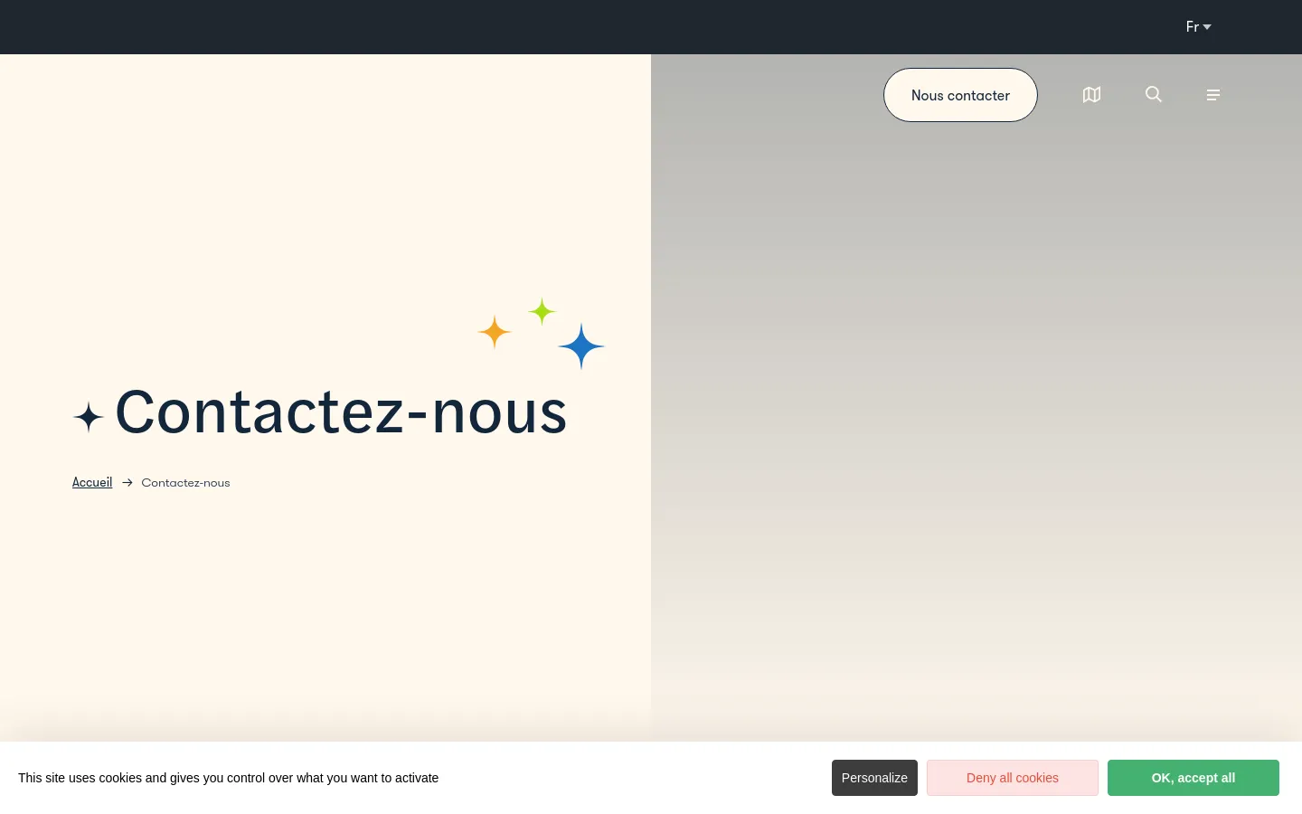 The desktop contact page features a split-screen layout with a cream-colored left side and a light gray right side. The left side displays the headline 'Contactez-nous' accompanied by four colorful star icons and a breadcrumb navigation link. A dark header contains a 'Nous contacter' button, a map icon, a search icon, and a menu icon.