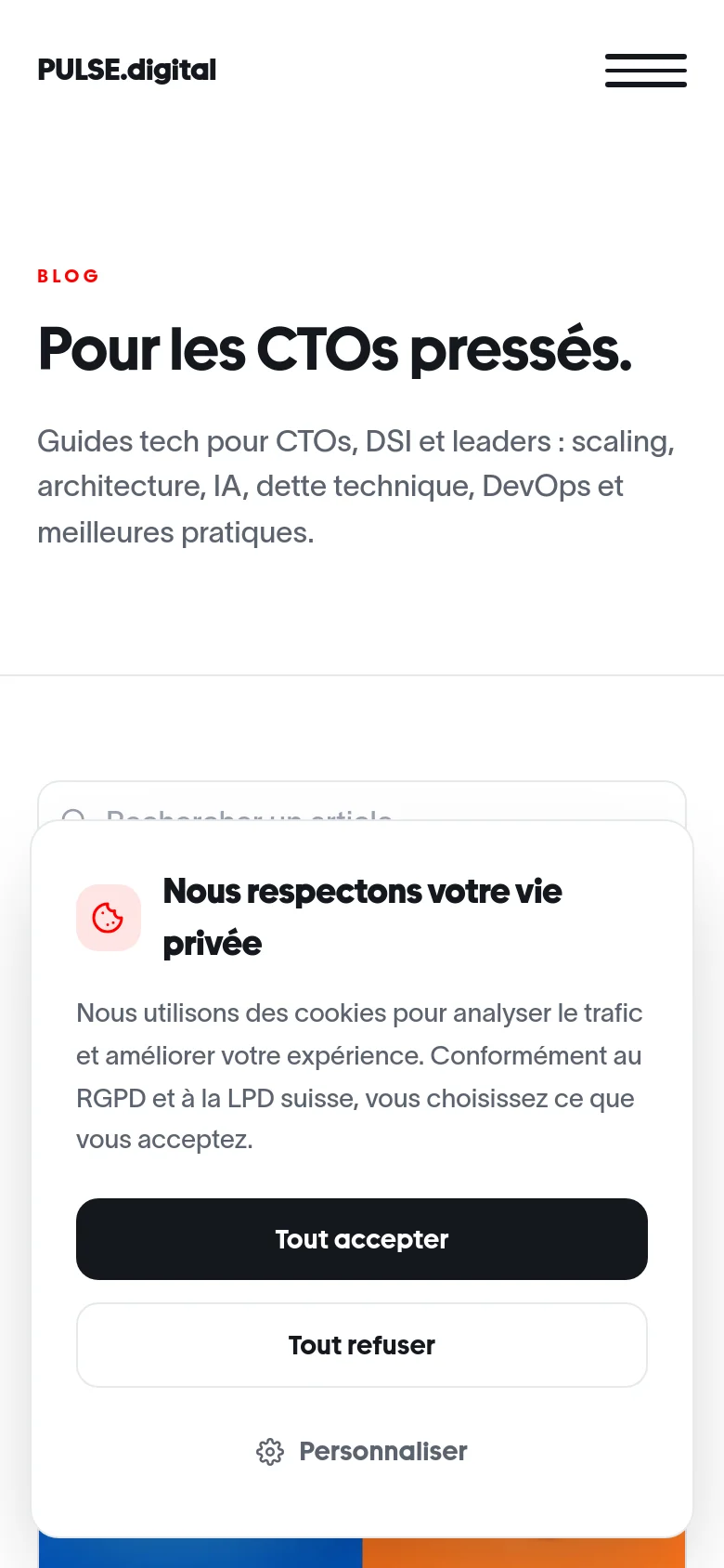 The mobile version simplifies the layout into a single-column view, focusing on the large 'Pour les CTOs pressés.' headline and subheadline. The navigation menu is collapsed into a hamburger icon at the top right, and the blog post grid stacks vertically for easier scrolling on a smaller screen.